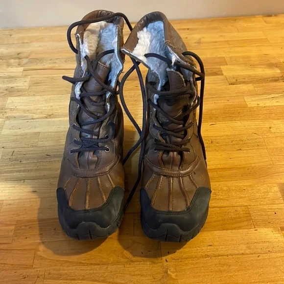 Polaris snow mobile boots! Leather upper. Fur lined. - Picture 1 of 6